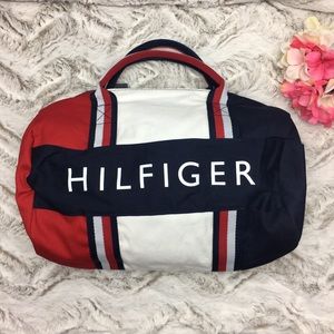 tommy hilfiger patriot duffle bag